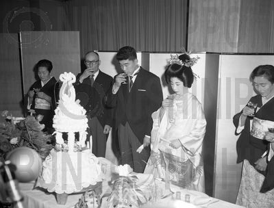 ライオンズ稲尾 筥崎宮で結婚式００２ 西日本新聞フォトライブラリー